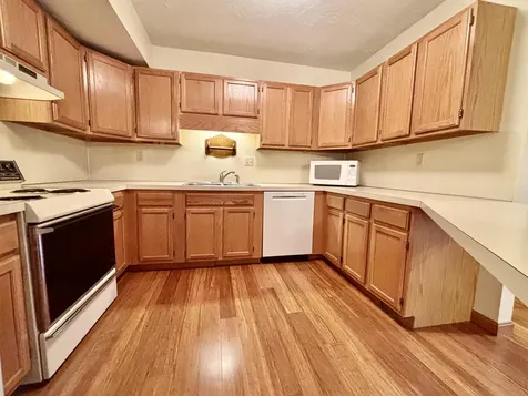 5 Tsienneto Road Derry NH 03038