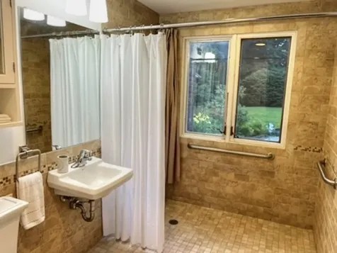 52 Cliff Street Burlington VT 05401