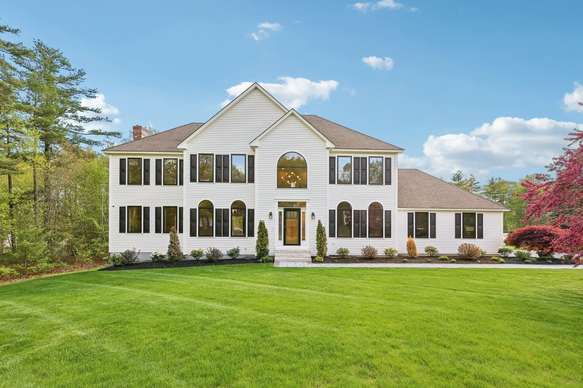 12 Settlers Ridge Road Windham NH 03087