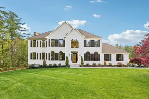 12 Settlers Ridge Road Windham NH 03087