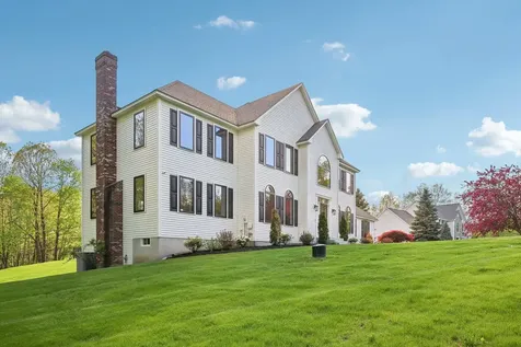 12 Settlers Ridge Road Windham NH 03087