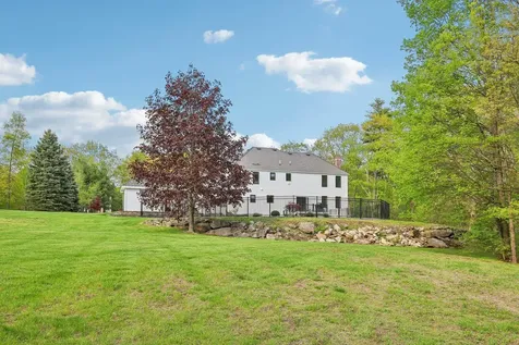 12 Settlers Ridge Road Windham NH 03087
