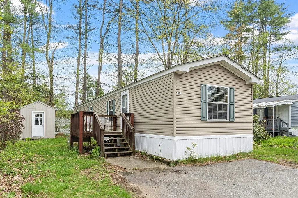 19 Blue Jay Court Keene NH 03431