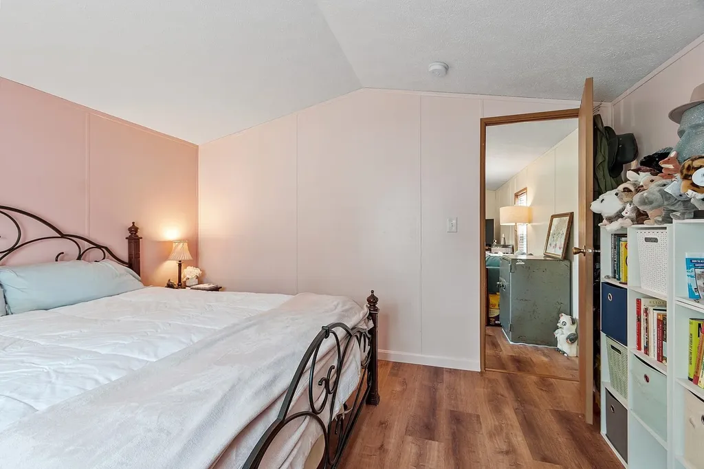 19 Blue Jay Court Keene NH 03431