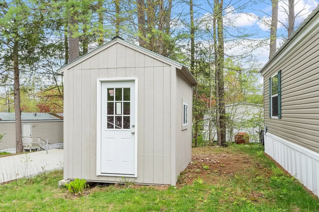 19 Blue Jay Court Keene NH 03431