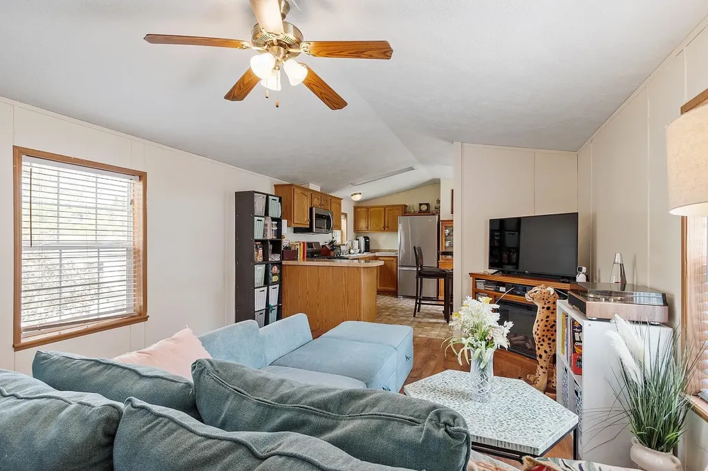 19 Blue Jay Court Keene NH 03431