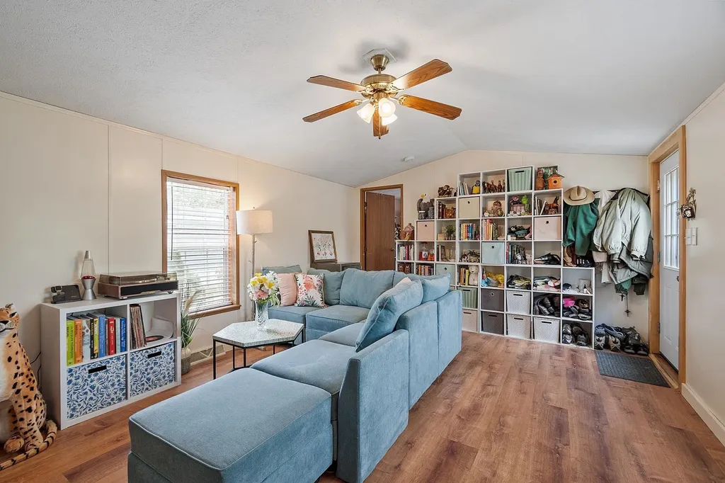 19 Blue Jay Court Keene NH 03431