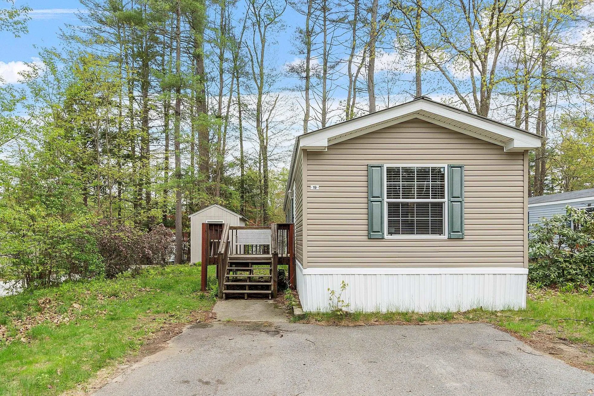 19 Blue Jay Court Keene NH 03431