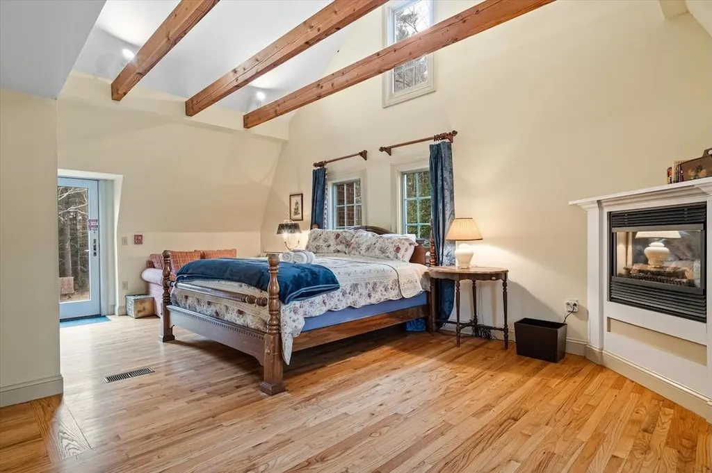 24 Vt Route 11 Landgrove VT 05148