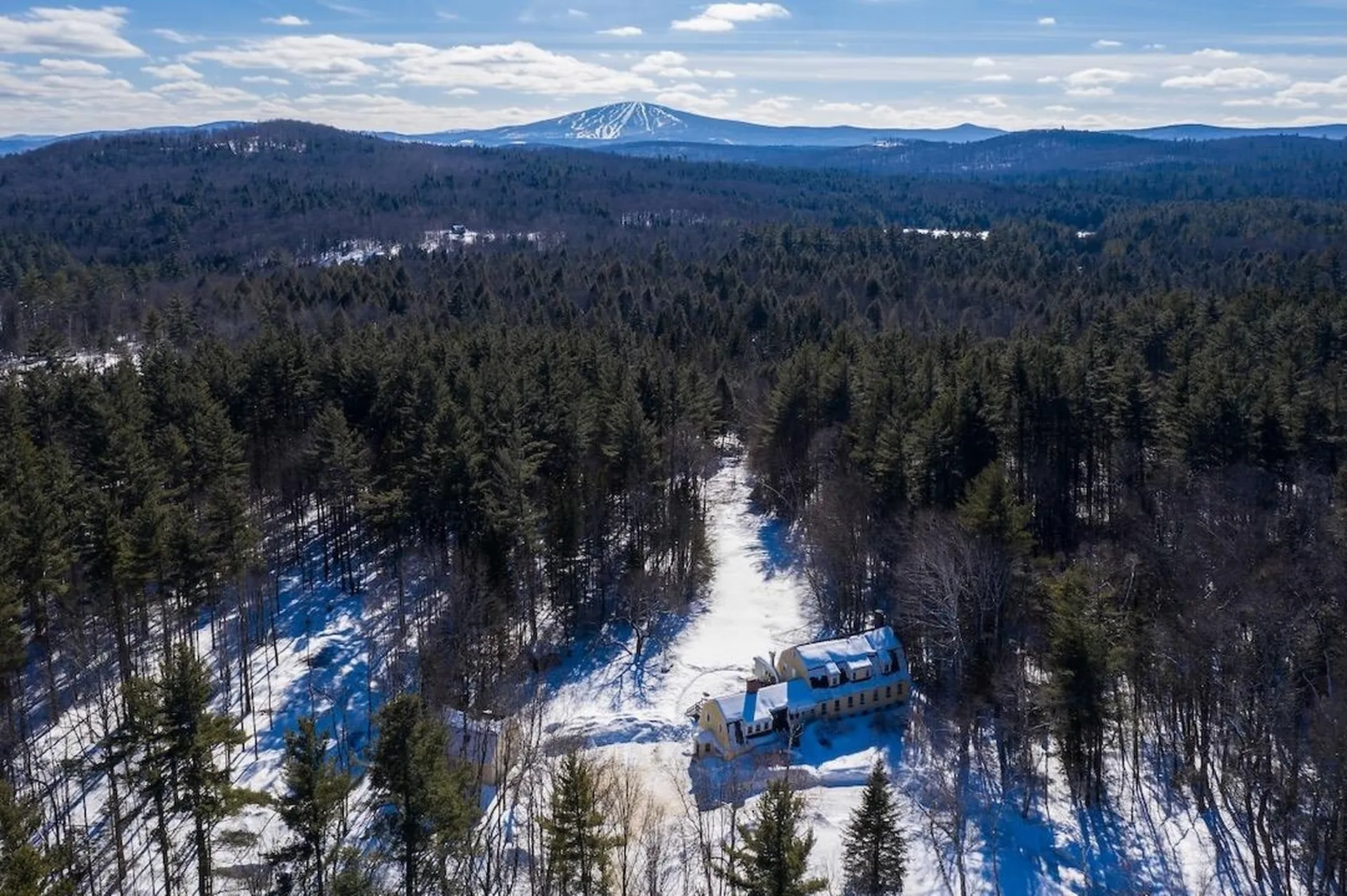 24 Vt Route 11 Landgrove VT 05148