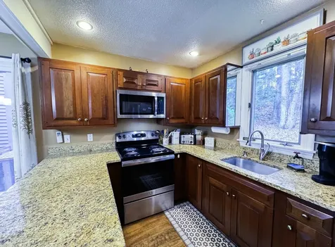 807 Murphys Road Hartford VT 05059
