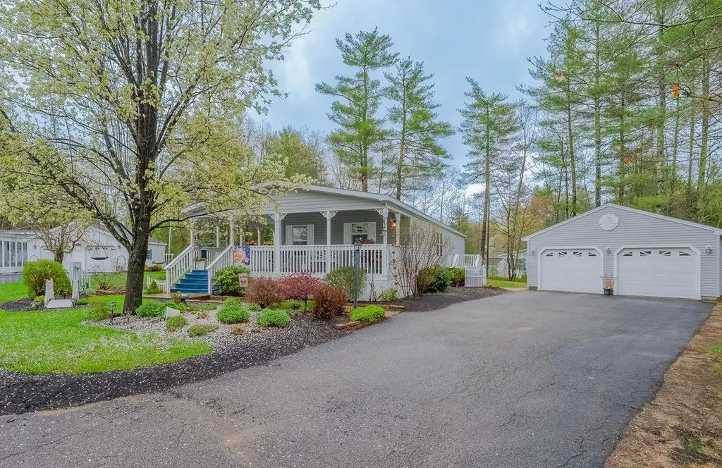 32 Watercress Drive Rochester NH 03868