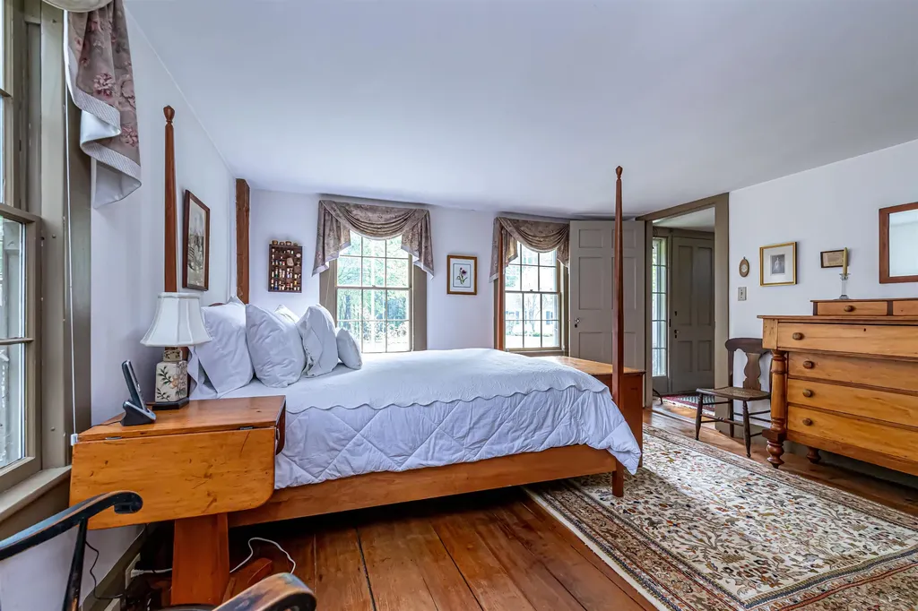 13 Courthouse Road Amherst NH 03031