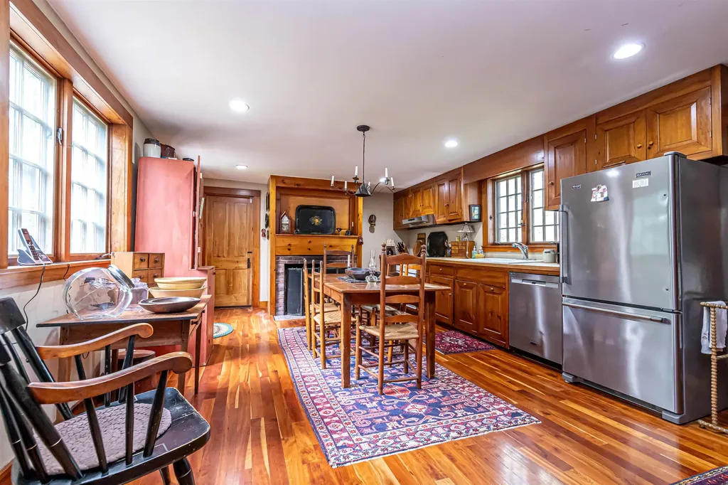 13 Courthouse Road Amherst NH 03031