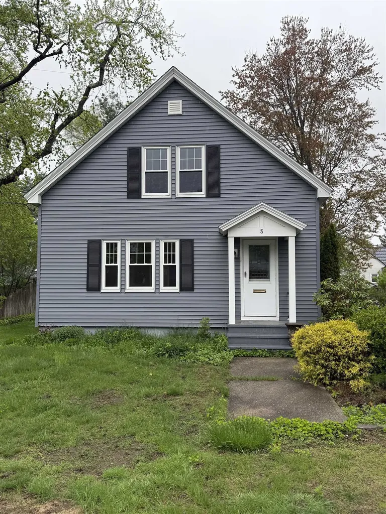 8 Wood Avenue Concord NH 03301