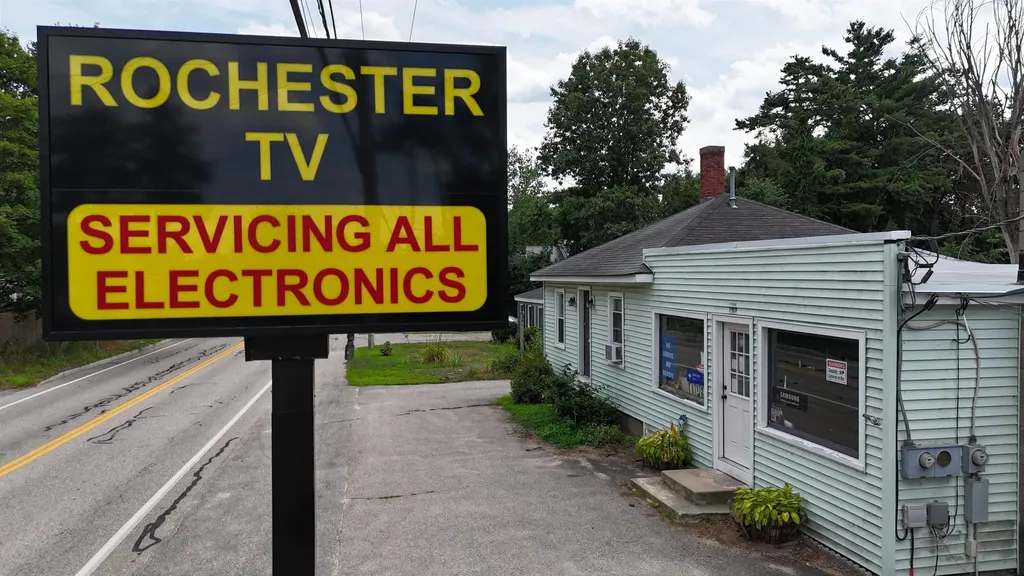 80 Chestnut Hill Road Rochester NH 03867