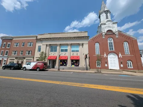 22 South Main Street Rochester NH 03867