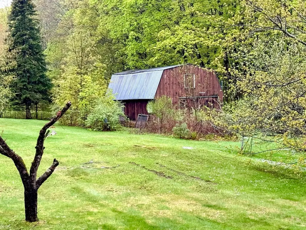 277 Old County Road Plainfield NH 03781