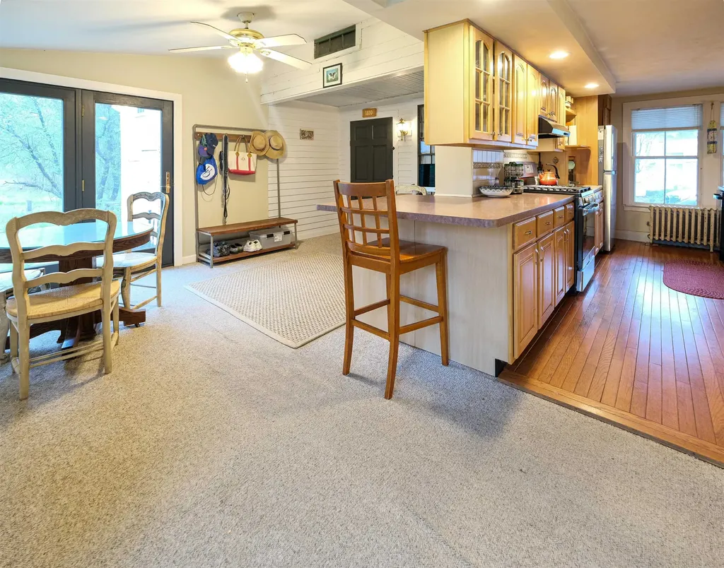 270 North Street Chester VT 05143