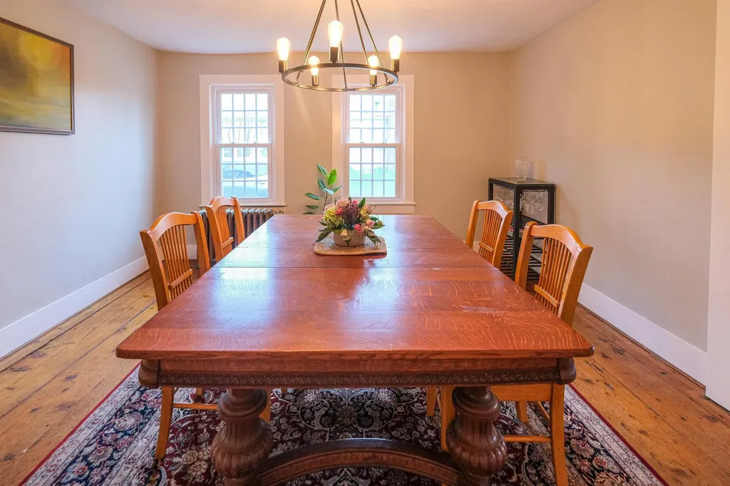 270 North Street Chester VT 05143