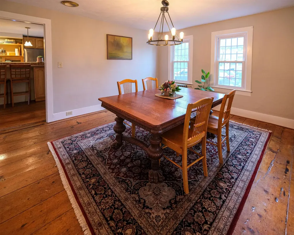 270 North Street Chester VT 05143