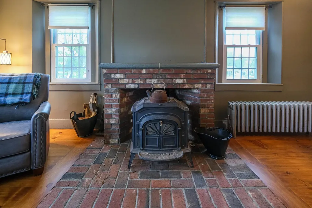 270 North Street Chester VT 05143