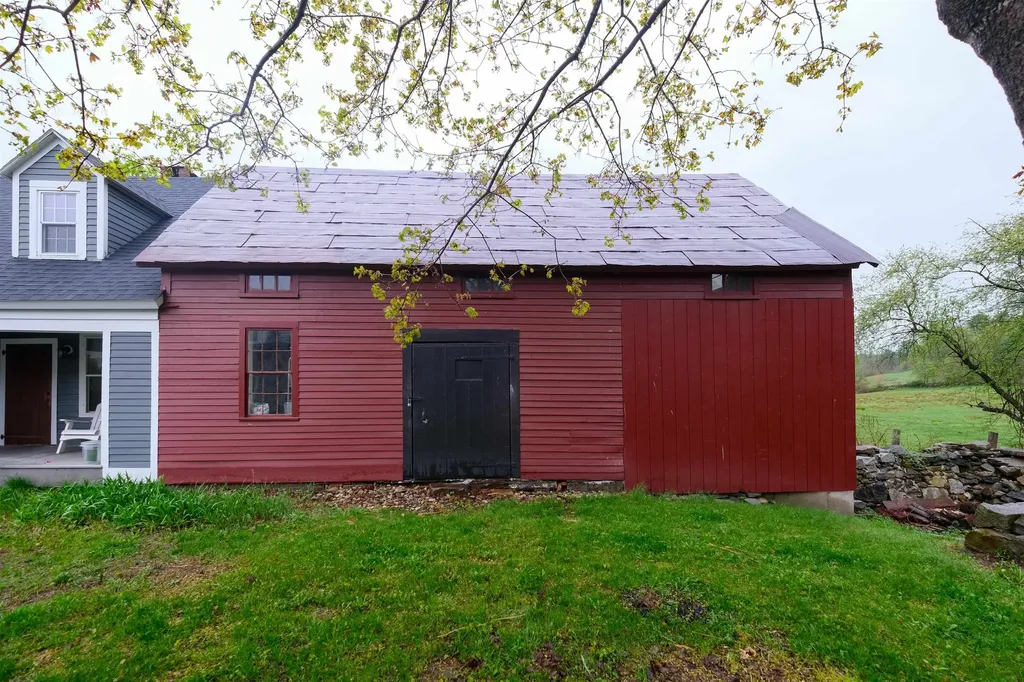 270 North Street Chester VT 05143