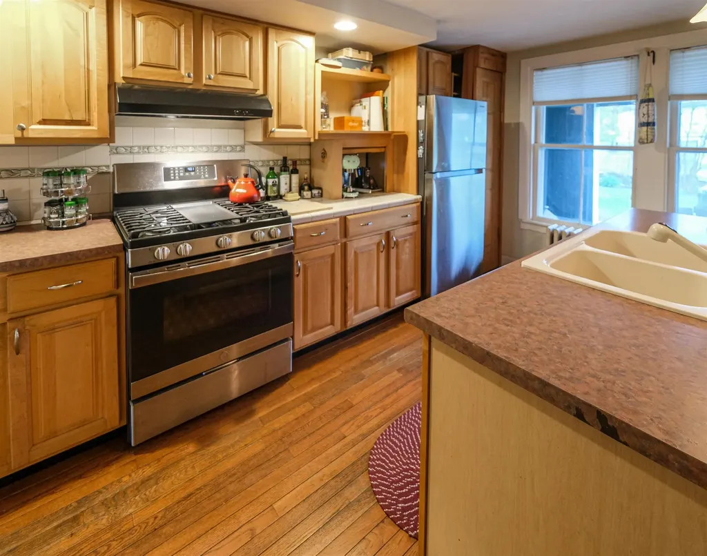 270 North Street Chester VT 05143