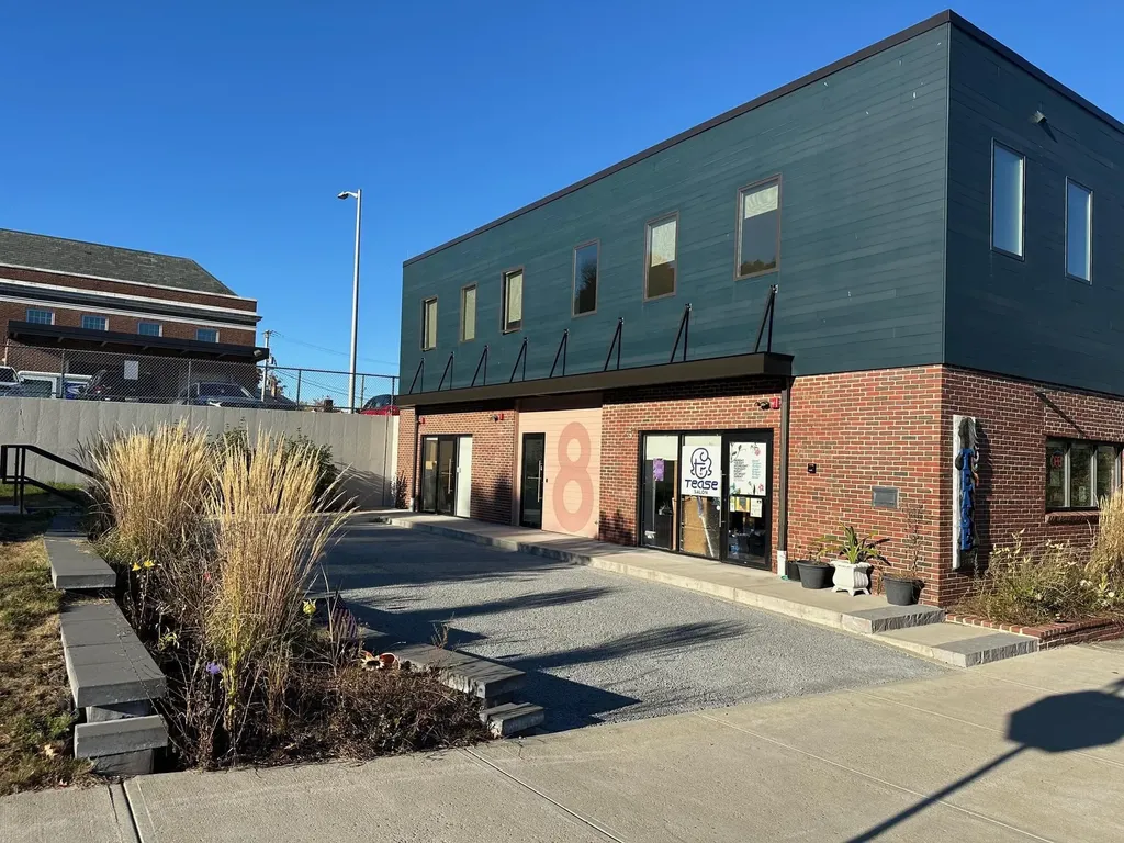 8 Government Way Somersworth NH 03878