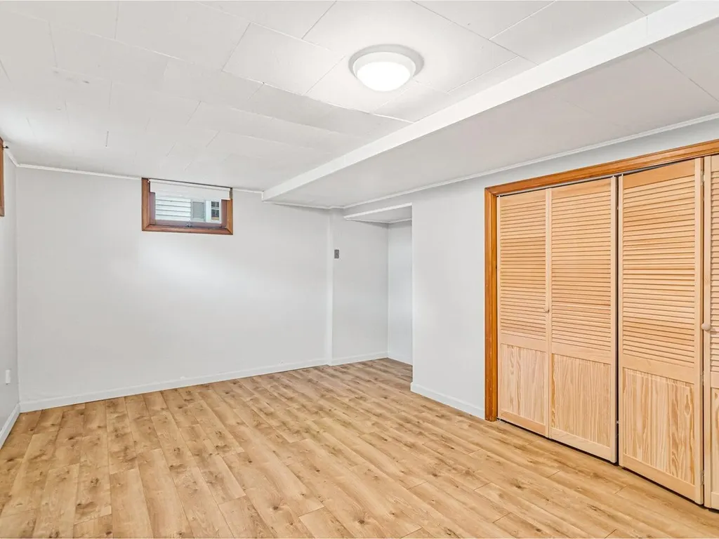 49 Oakland Terrace Burlington VT 05408