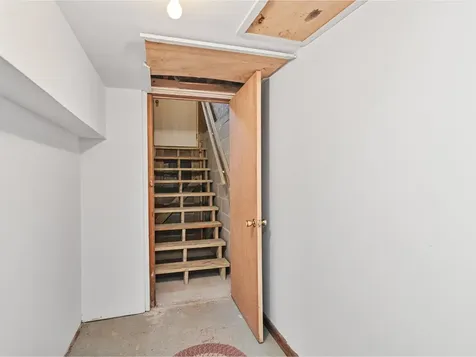 49 Oakland Terrace Burlington VT 05408