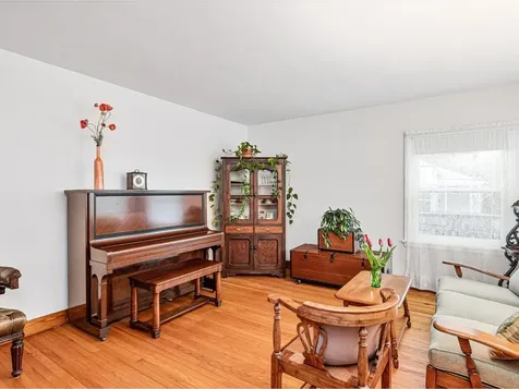 49 Oakland Terrace Burlington VT 05408