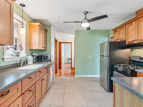 49 Oakland Terrace Burlington VT 05408