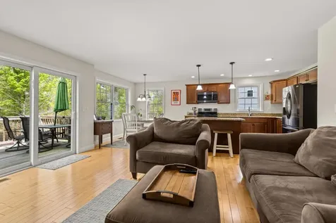 3b Annika Lee Drive Epping NH 03042