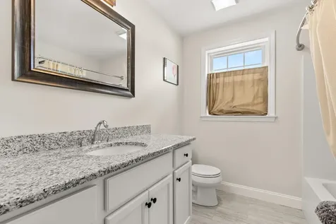 3b Annika Lee Drive Epping NH 03042