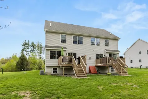 3b Annika Lee Drive Epping NH 03042