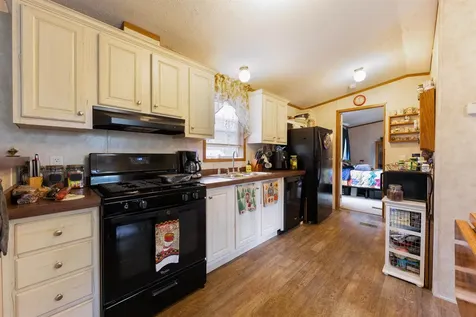 51 Barney Hill Road Grafton NH 03240