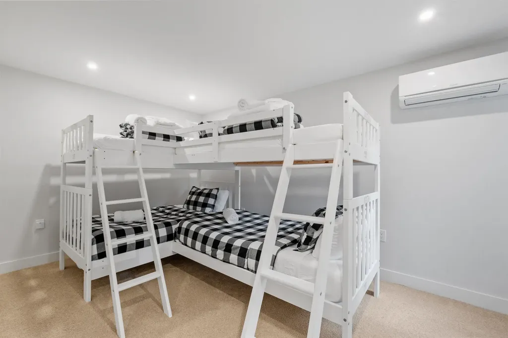 156 Black Mountain Road Lincoln NH 03251