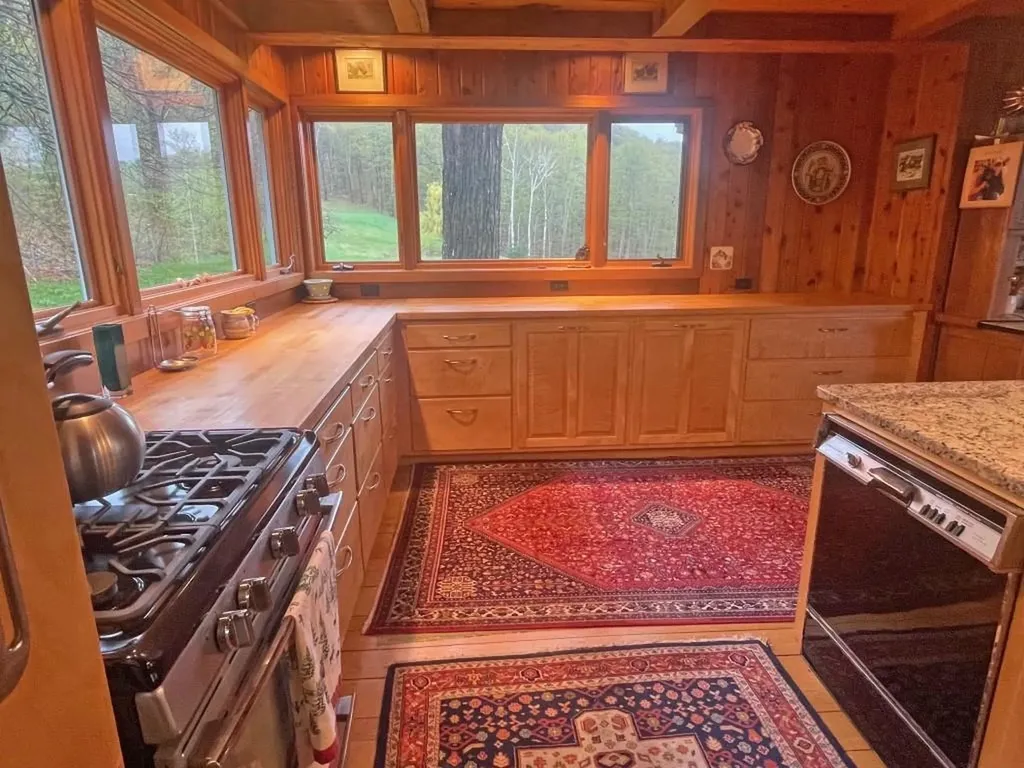 1605 Kingdom Road Vershire VT 05079