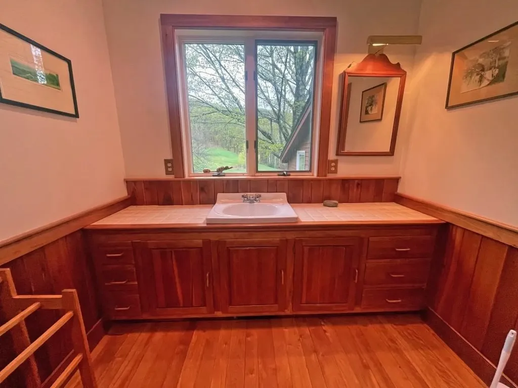 1605 Kingdom Road Vershire VT 05079