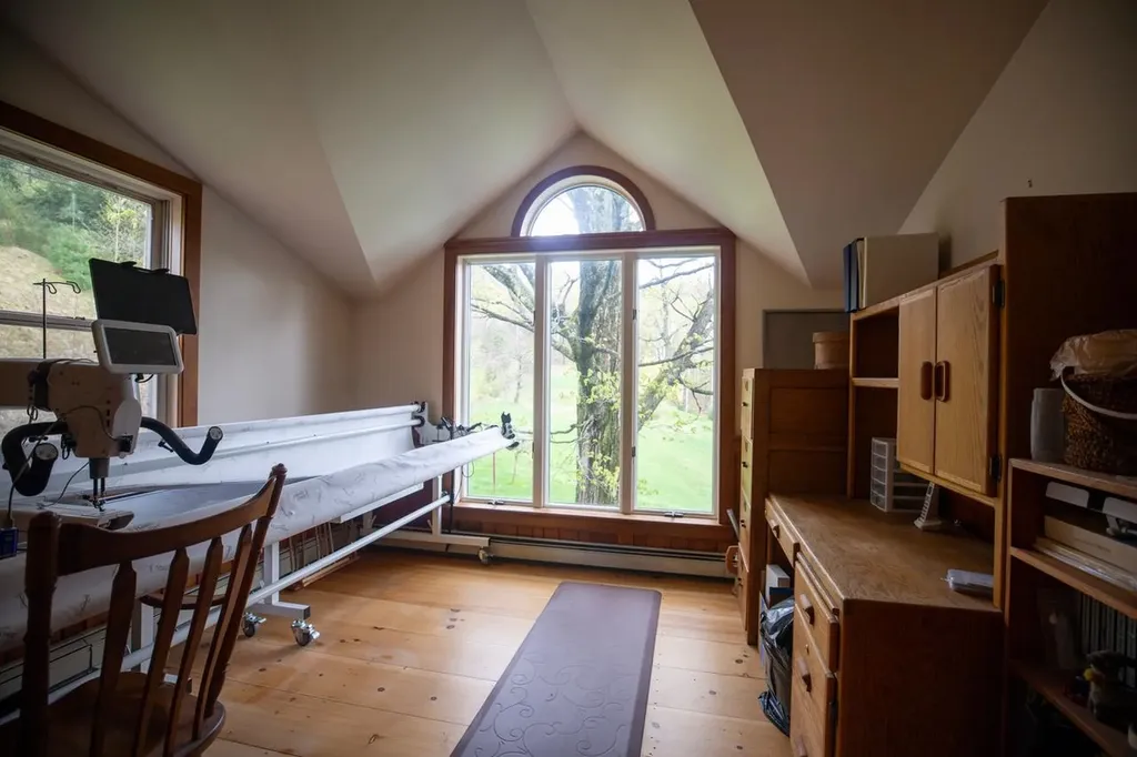 1605 Kingdom Road Vershire VT 05079