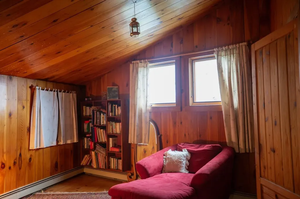 1605 Kingdom Road Vershire VT 05079