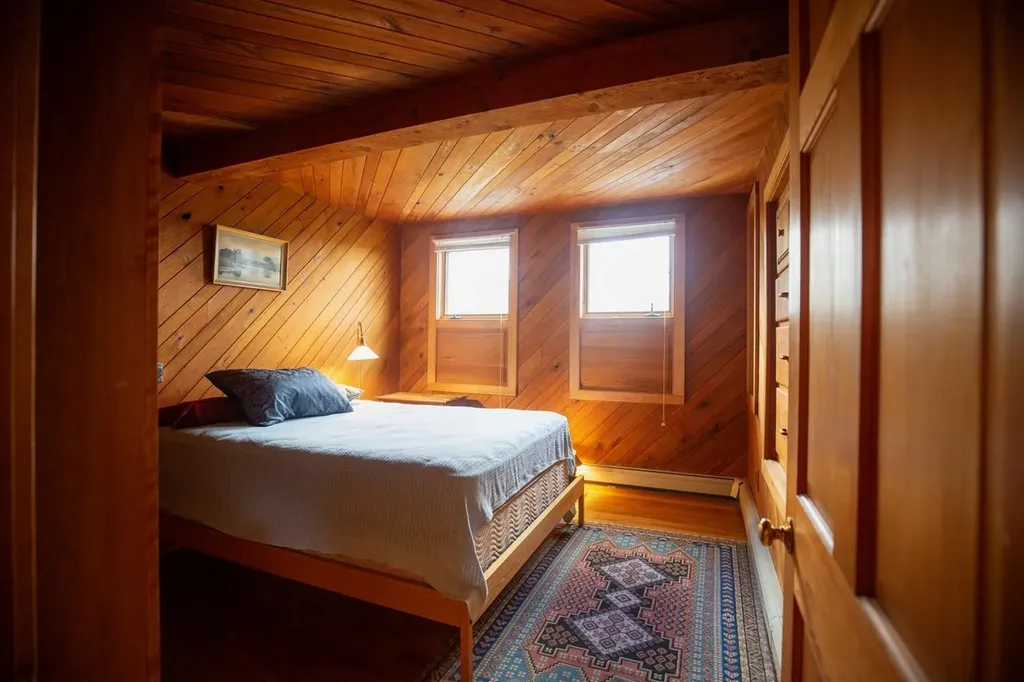 1605 Kingdom Road Vershire VT 05079