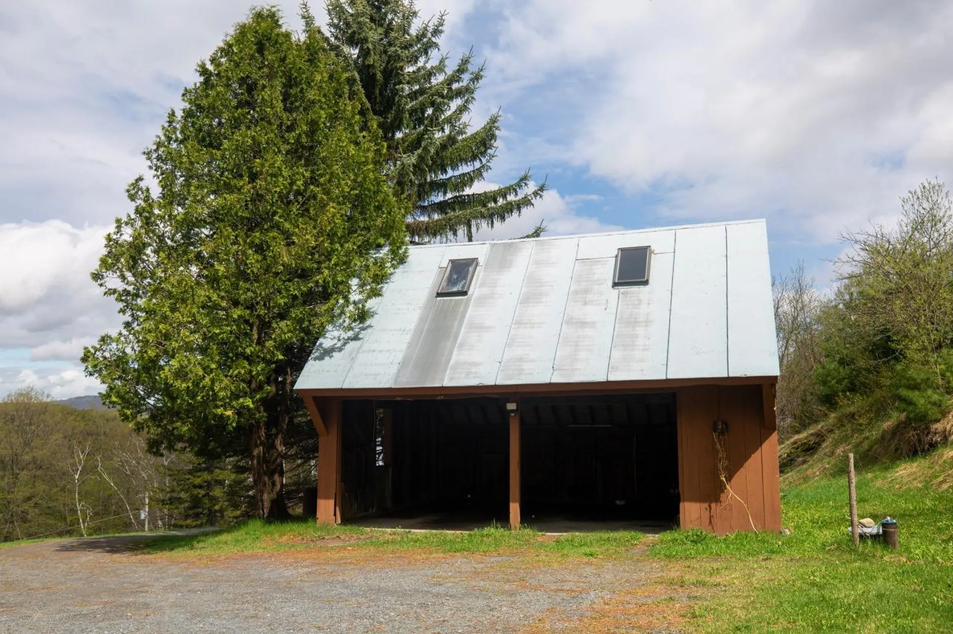 1605 Kingdom Road Vershire VT 05079