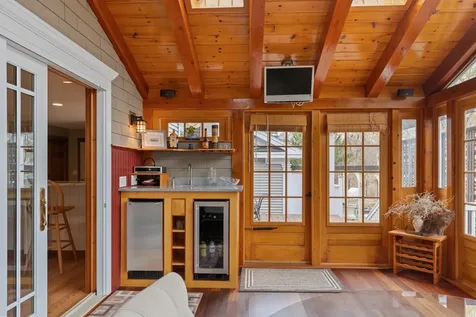 166 Appletree Point Road Burlington VT 05408
