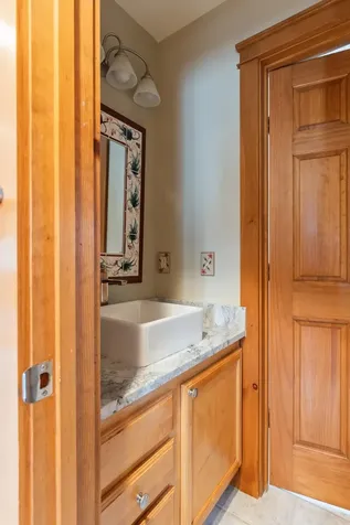166 Appletree Point Road Burlington VT 05408
