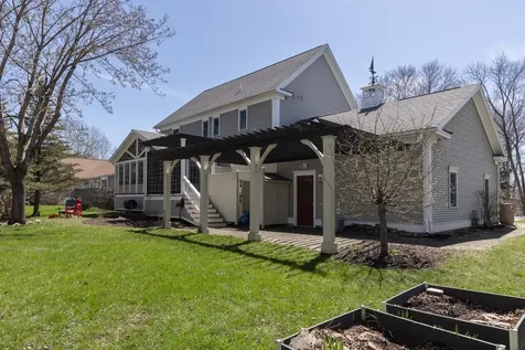 166 Appletree Point Road Burlington VT 05408