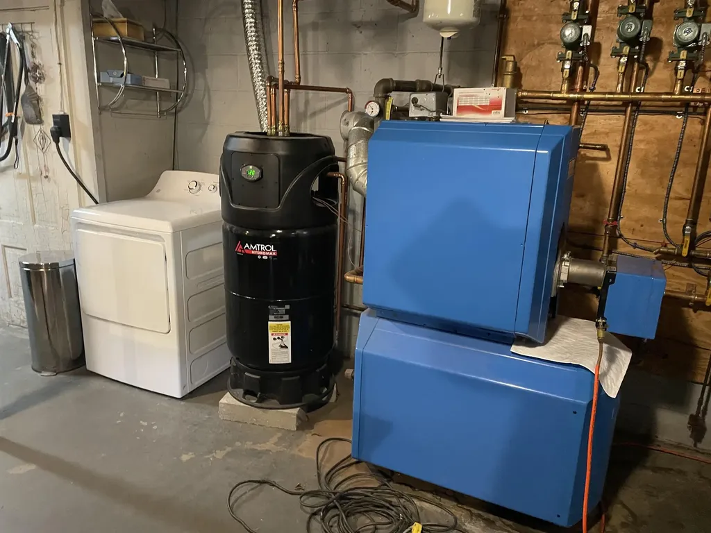 11 Maple Street Brattleboro VT 05350