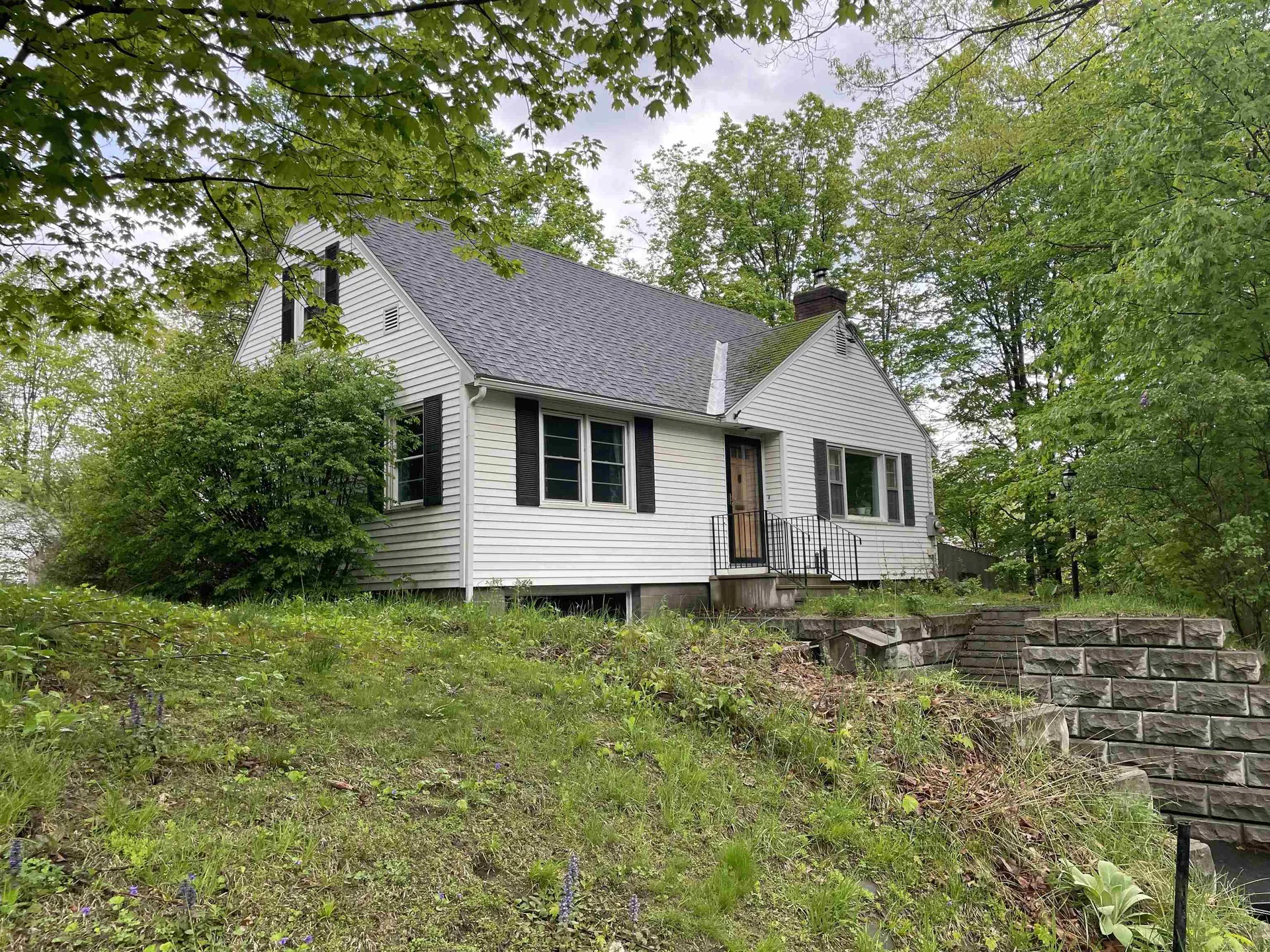 11 Maple Street Brattleboro VT 05350