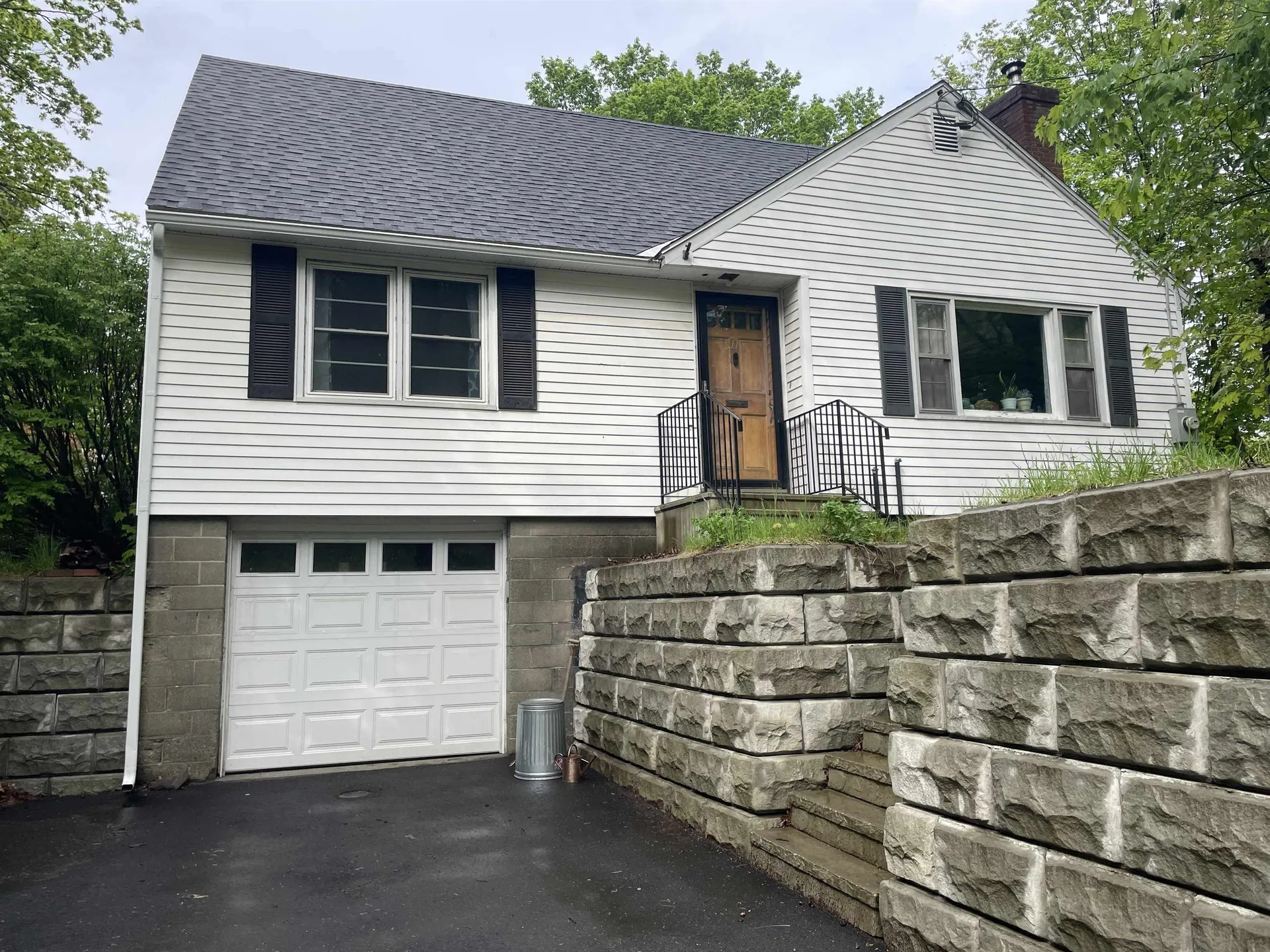 11 Maple Street Brattleboro VT 05350